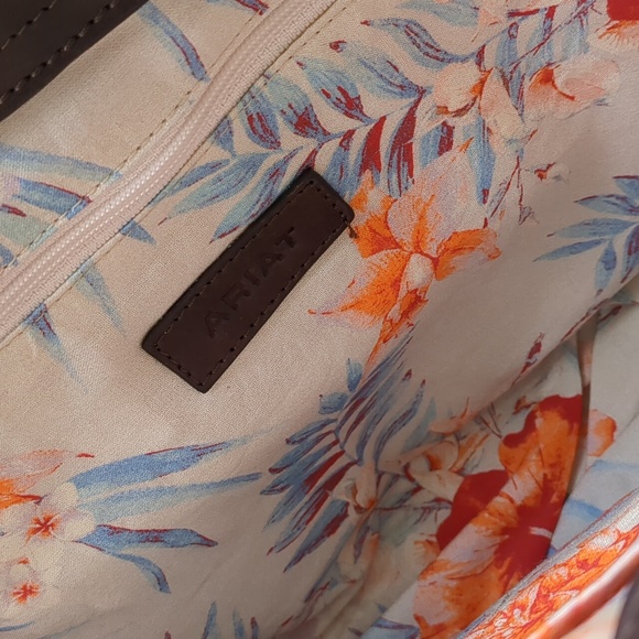 NWT Ariat Purse Claire Western Fringe Concealed Carry Brown Leather A770… - Picture 3 of 16